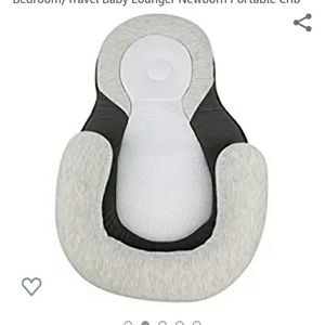 Baby girl clothes/ bassinet